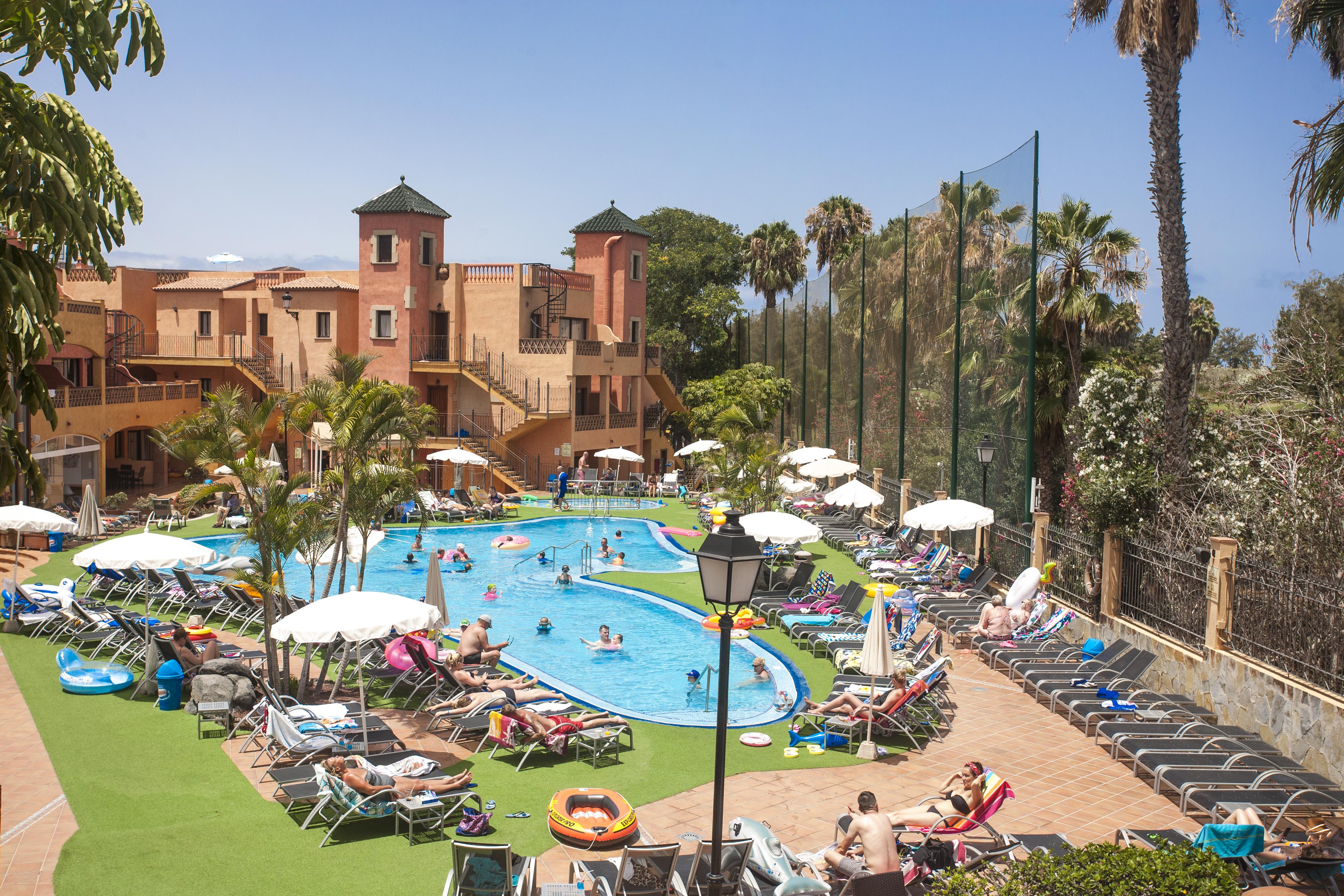 Villa Mandi Golf Resort Плая-де-лас-Америкас Экстерьер фото