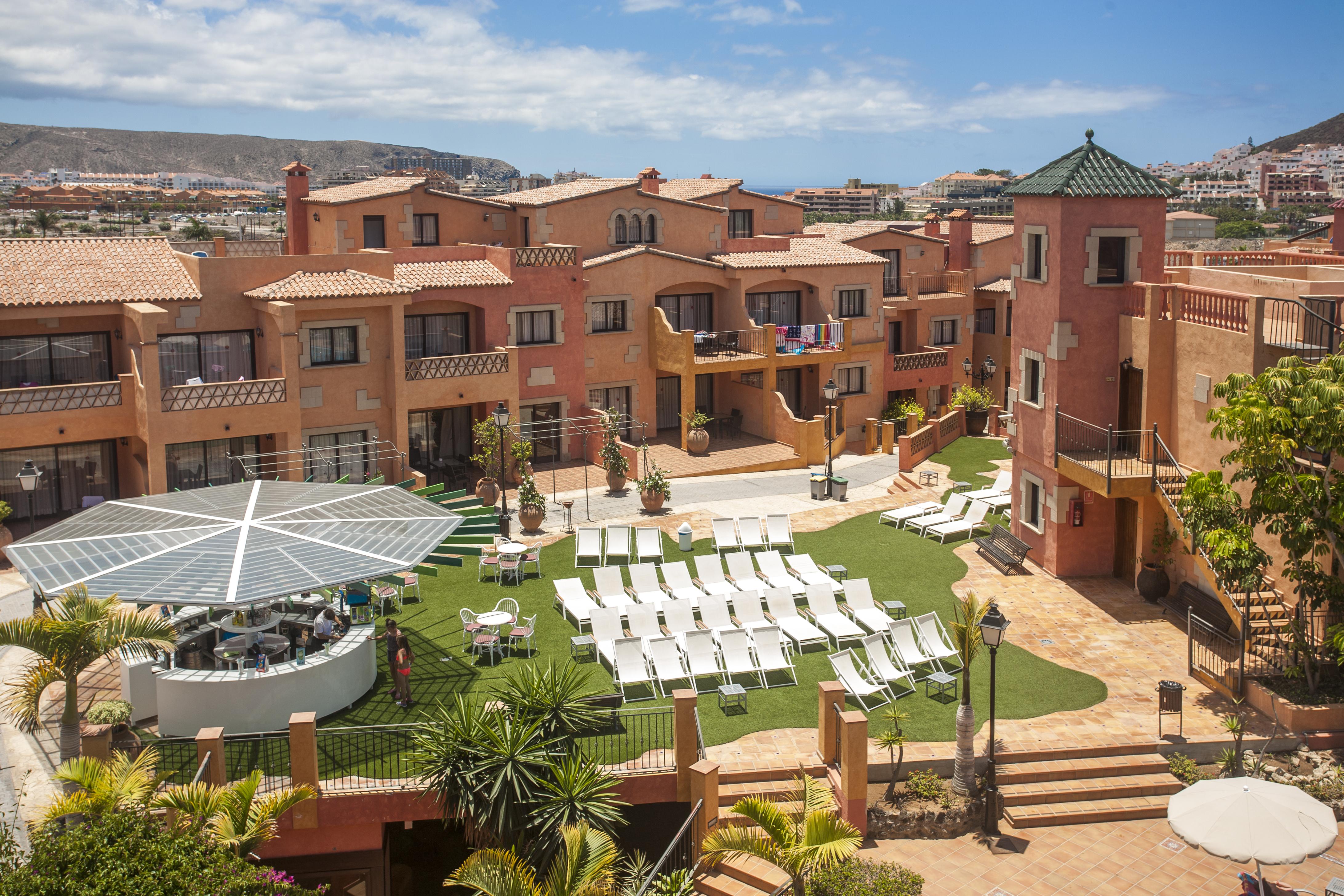 Villa Mandi Golf Resort Плая-де-лас-Америкас Экстерьер фото