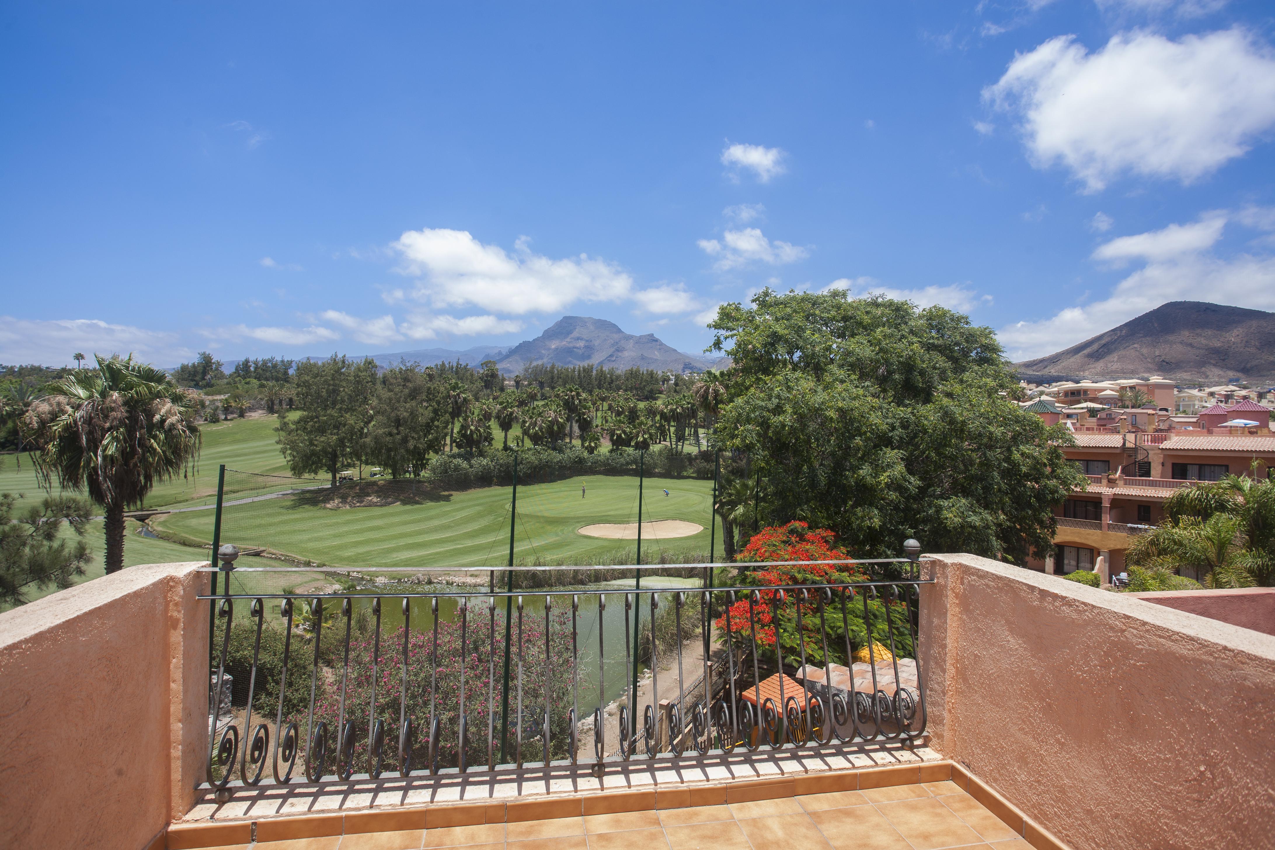 Villa Mandi Golf Resort Плая-де-лас-Америкас Экстерьер фото